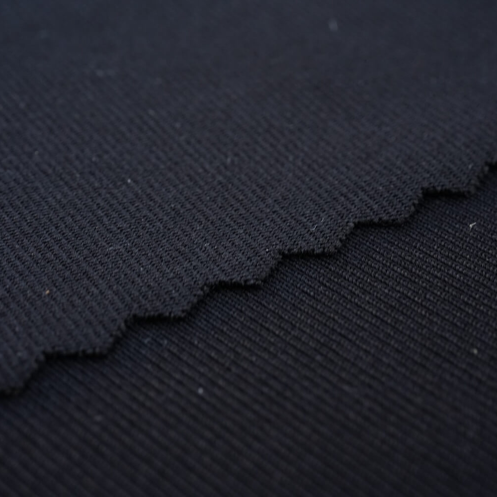 Metallized Fabric Barrier25